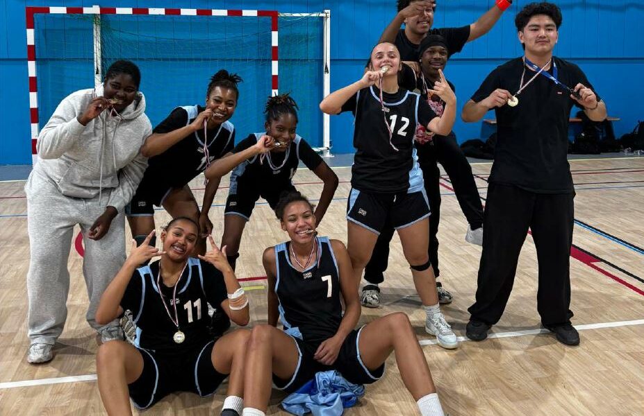 Nos basketteuses sacrées championnes inter-académiques